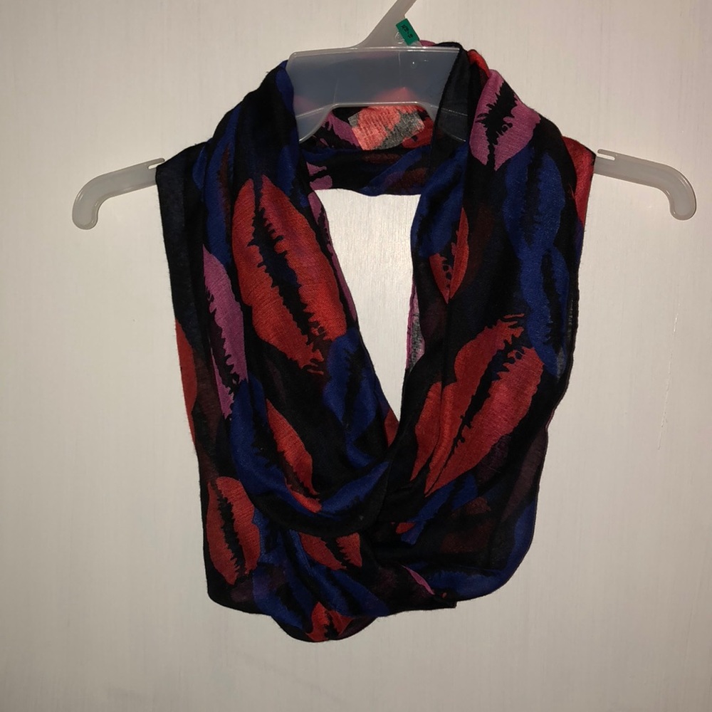 Lips Infinity Scarf